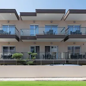 Crist Luxury Νέα Ποτίδαια